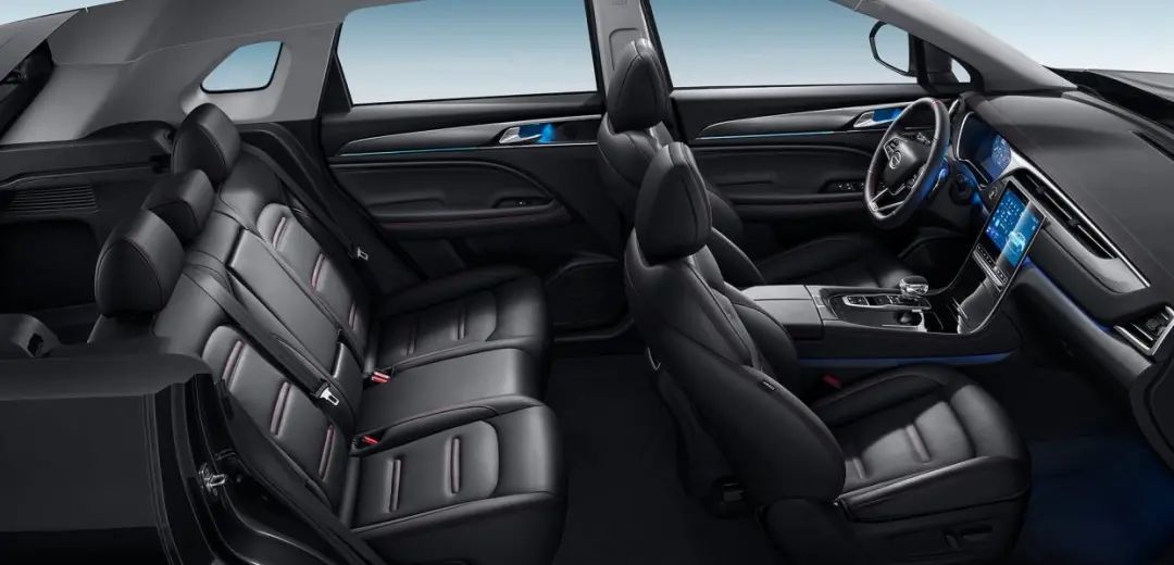 有动力、空间、颜值的传祺GS4 PLUS，能否挑战哈弗H6？