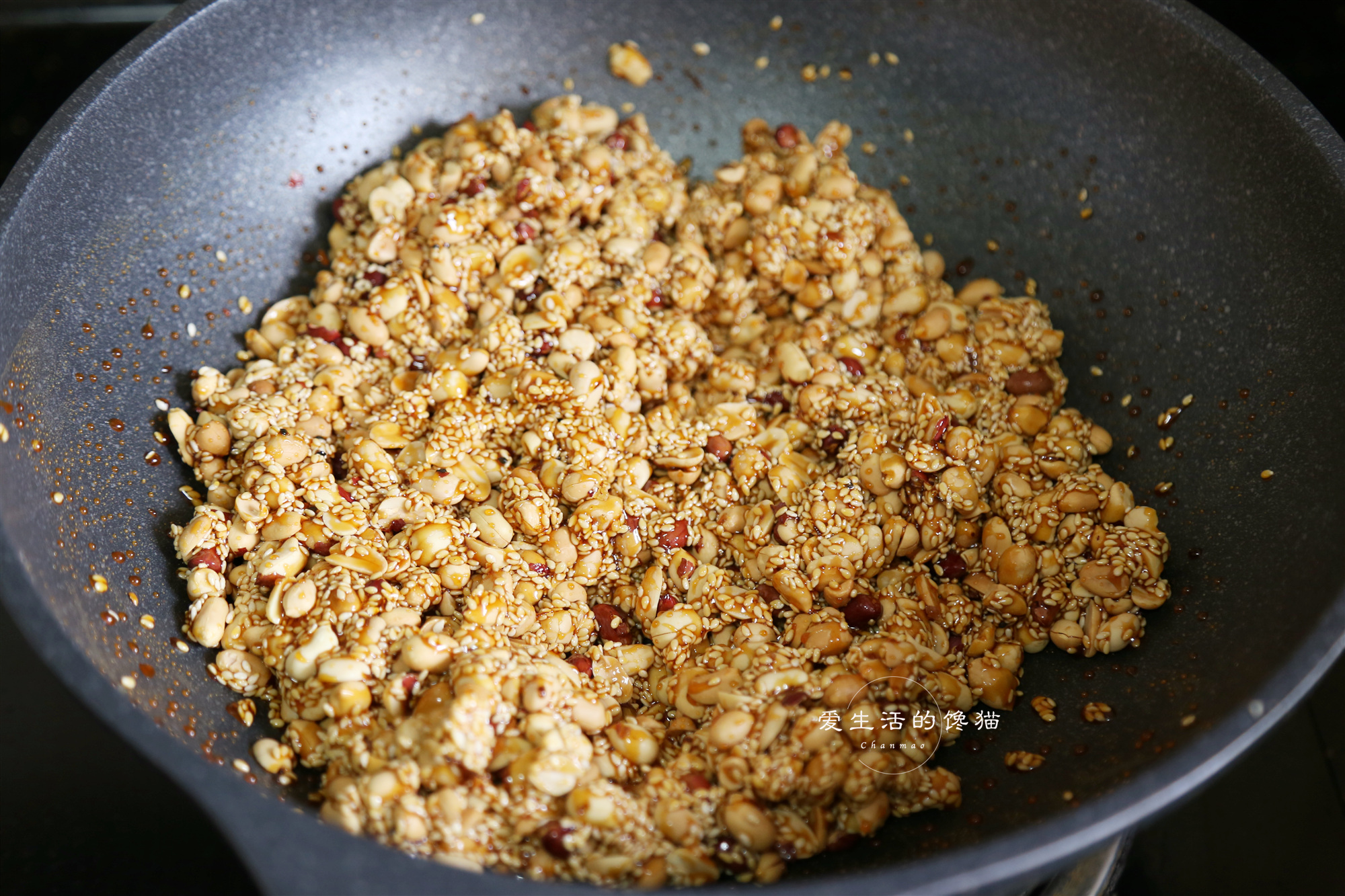 想吃花生芝麻糖自己在家做，分享詳細配方和步驟，新手也能零失敗