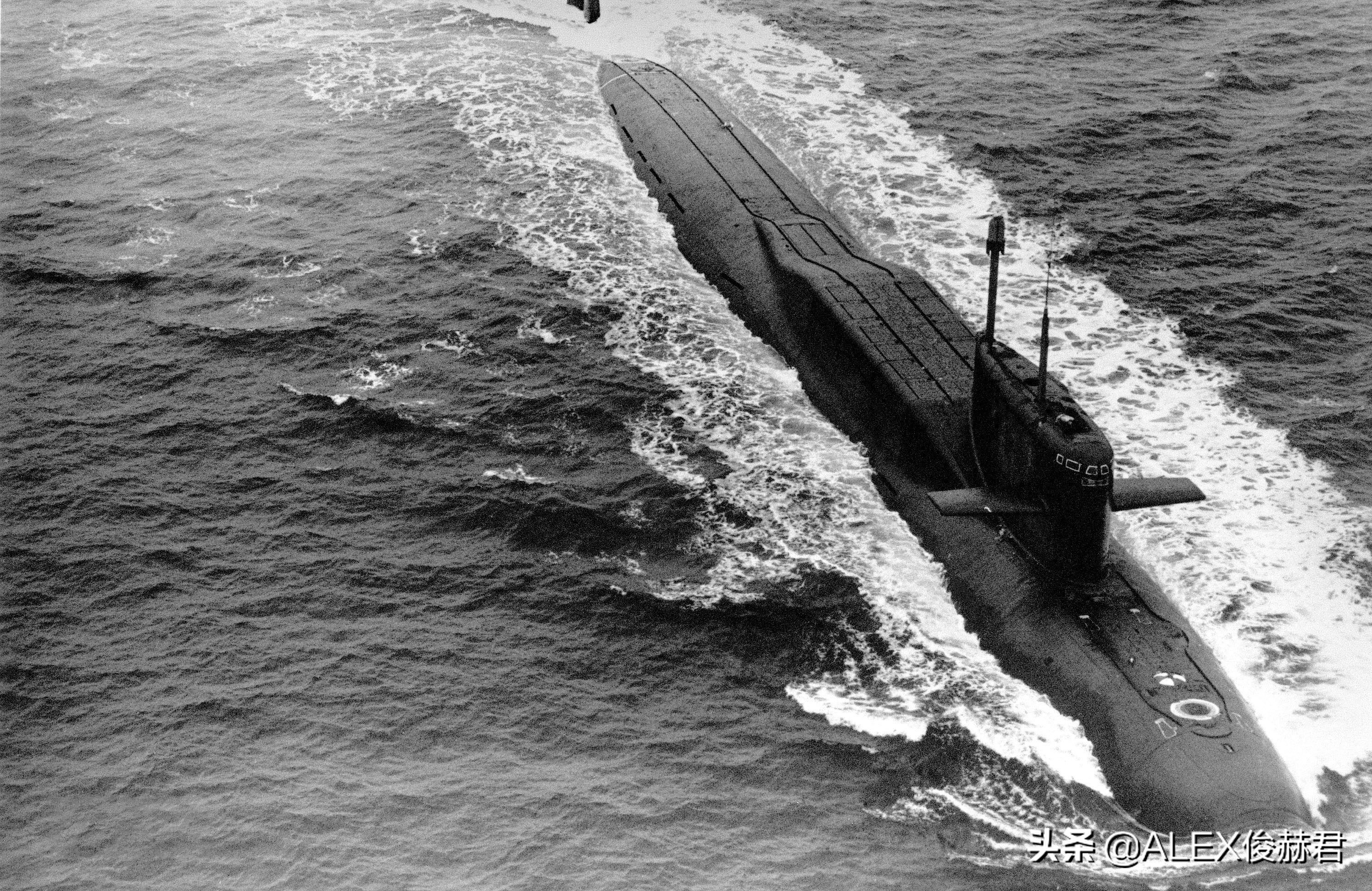 产量最大的核潜艇：首创齐射8枚导弹，首次在北极冰下发射导弹