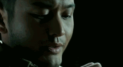从“一夜爆火”到“资源掉没”，杨颖的十年巨变…