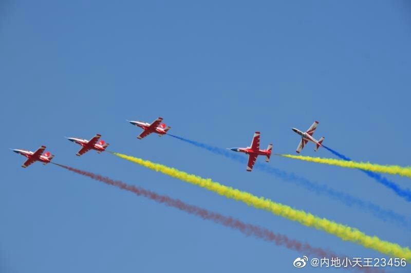 国产K8教练机飞行展示以及技术资料集锦