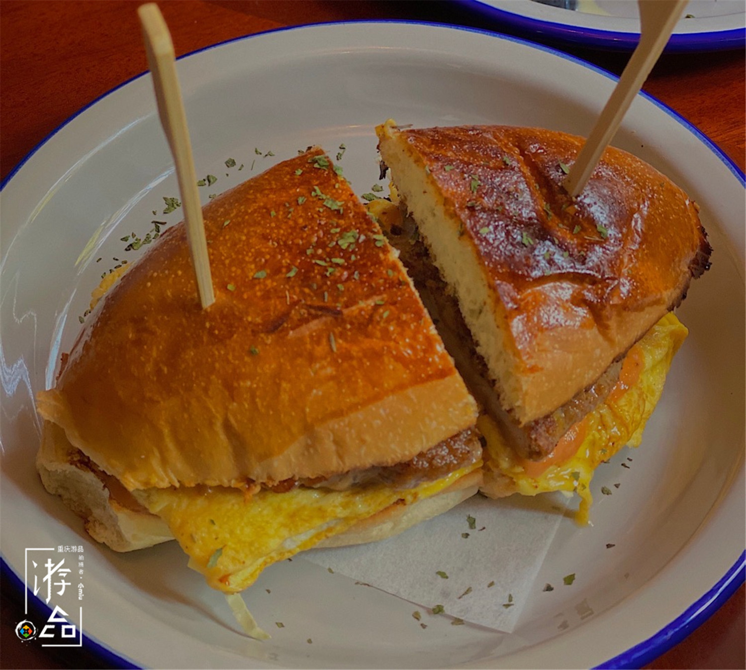 人均不到50元，重庆江北的台湾风味快餐店，隐藏菜单是碳烤猪颈肉