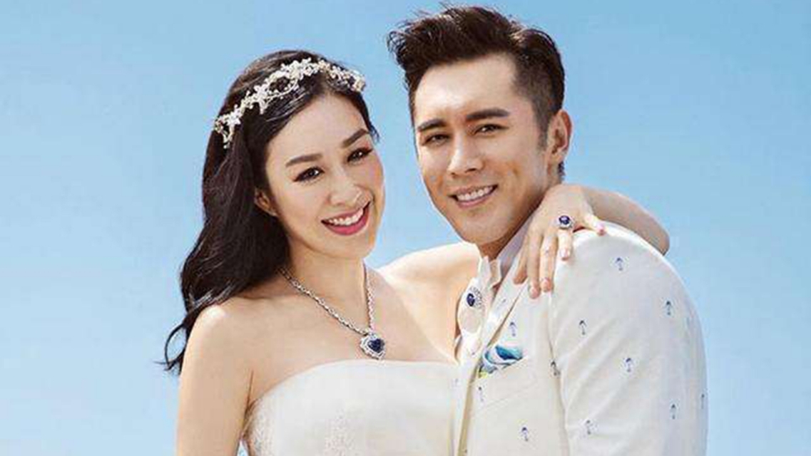 性感女神钟丽缇，离婚2次带3女，嫁小12岁的张伦硕后家庭美满
