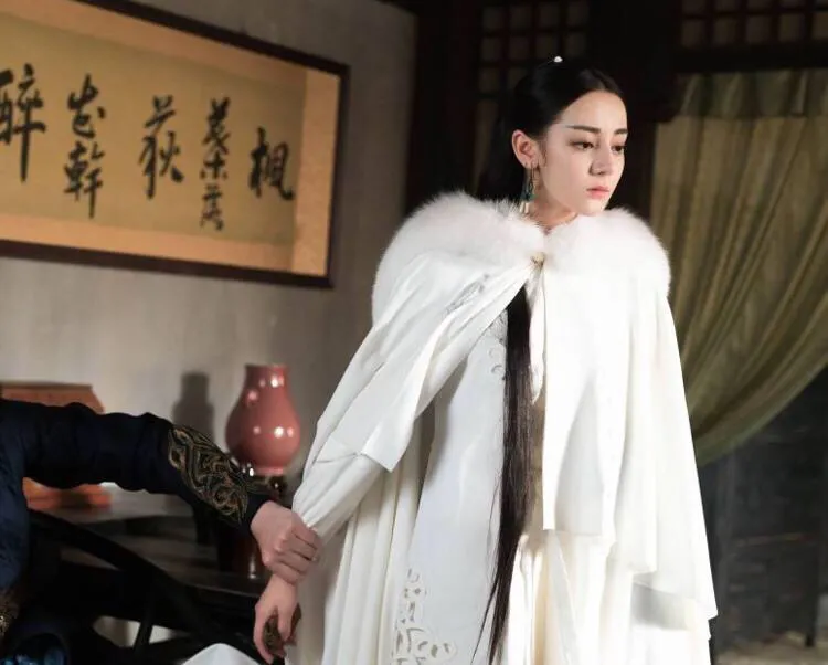 先王去世儿子不急抢王位，而是着急抢王后， 英雄难过美人关