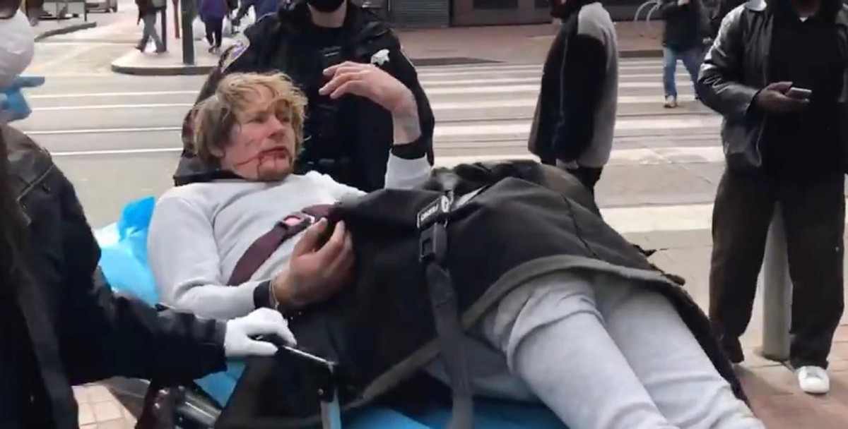 偷襲75歲華裔老太太，卻被打成重傷！ 美國男子淪為笑柄