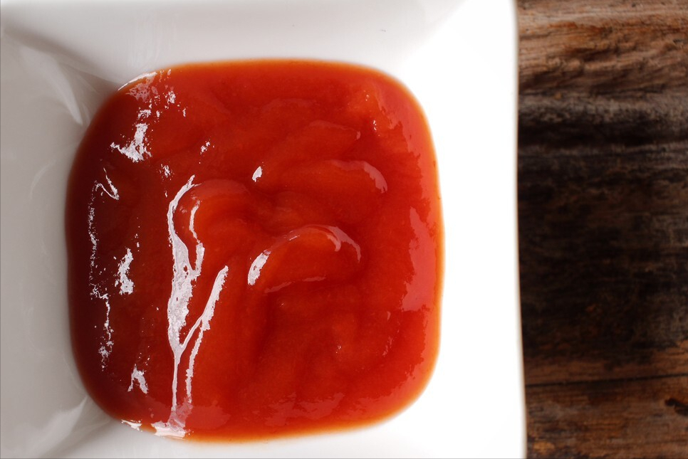 1分钟学会自制番茄酱，不用去超市买了，酸甜可口，无添加更放心