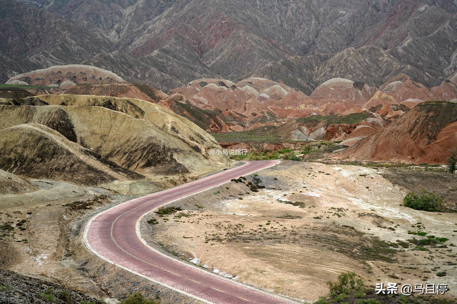 An ancient tourist city worth visiting in China. It is a dual attraction of private culture and nature, known as Jinzhangye