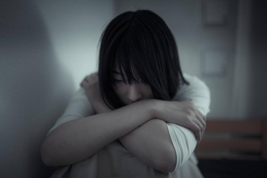 孩子经常玩手机有什么危害？每天超过2小时，可能影响大脑功能