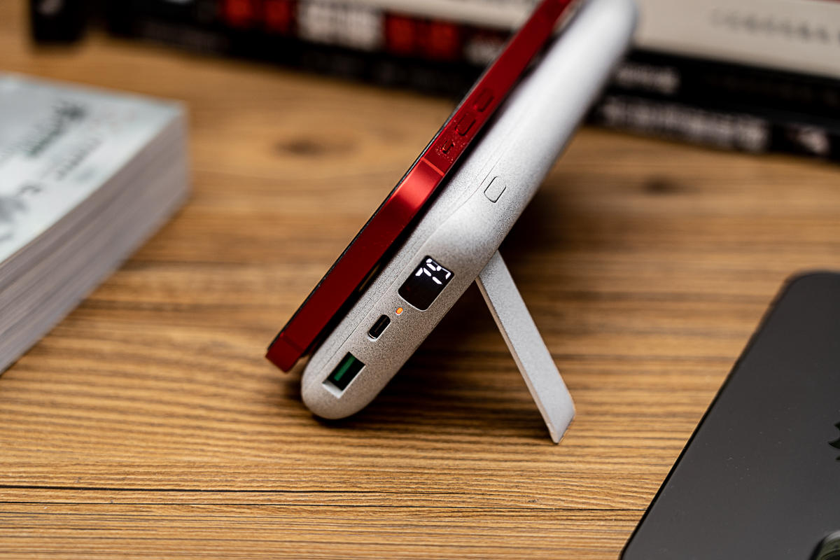 蘋(píng)果手機(jī)實(shí)用配件，支持MagSafe，南卡POW3無(wú)線充電寶