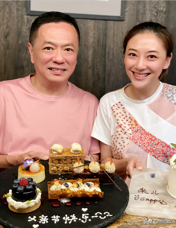 38岁应采儿手术住院，头发稀疏憔悴做康复训练，网友喊话多捐款