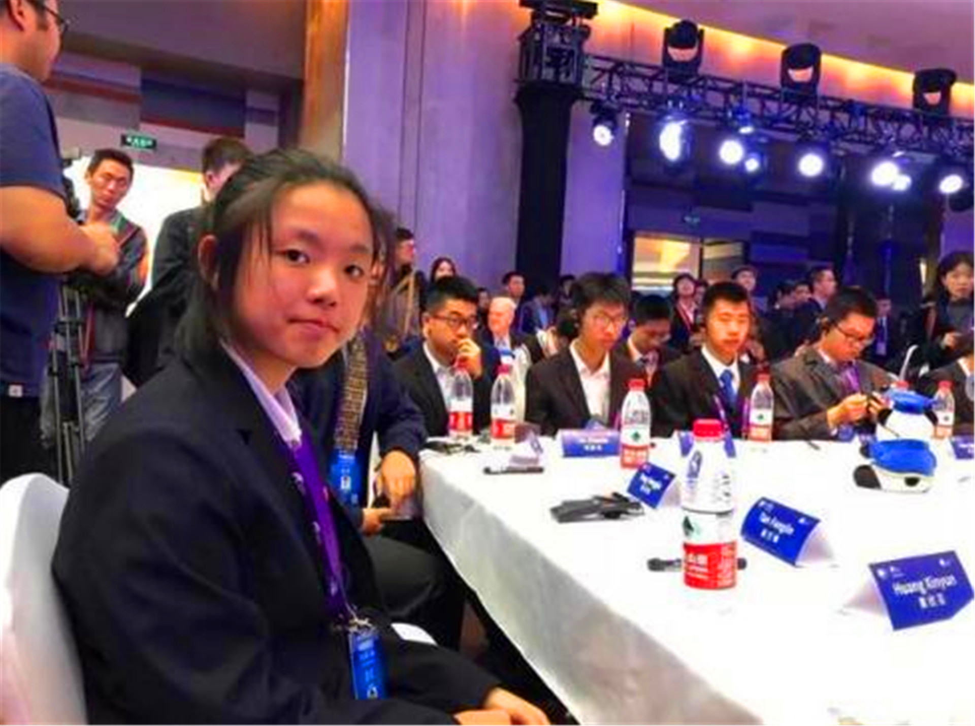 上海15岁高一女生，解开世界性难题，拒绝央视采