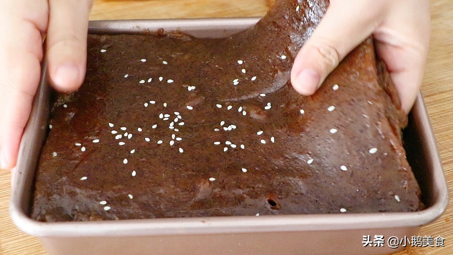 广式早点红枣糕，一拌一蒸2步搞定，冰凉香甜Q弹，夏天最爱它