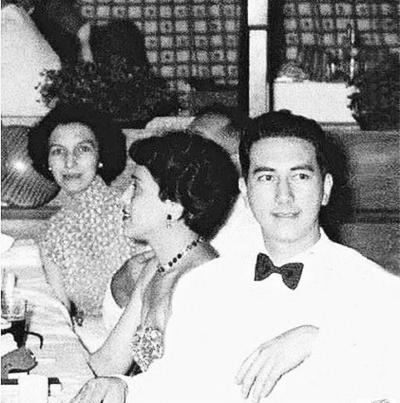 98岁赌王何鸿燊官宣离世，4个老婆十多个孩子，