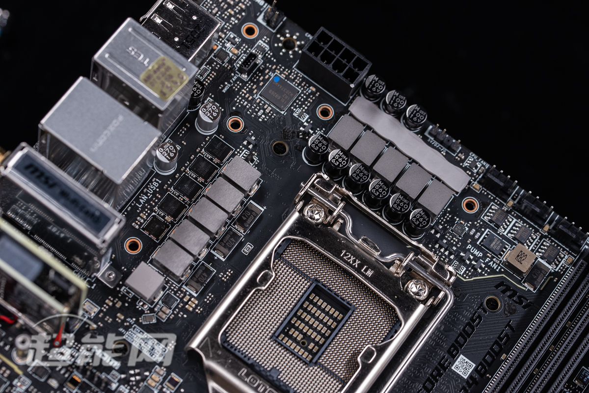 微星MEG Z590I UNIFY主板评测：掌控超频和雷电的顶级ITX小板