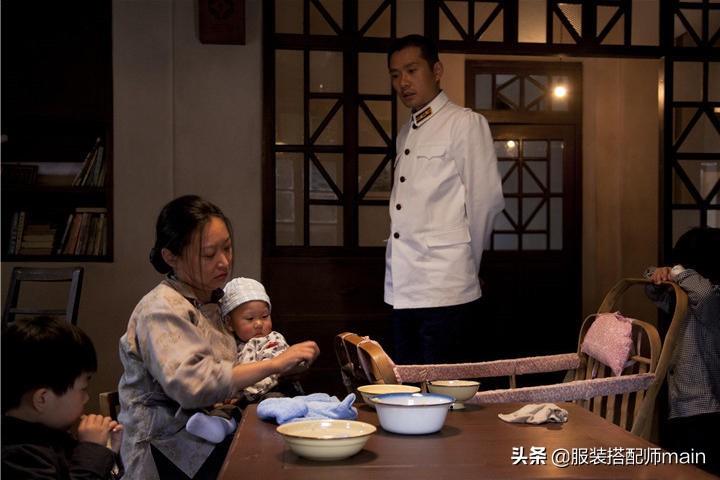 戲裡她是農婦王秀娥，戲外在中戲當老師，教出的學生都是演技派