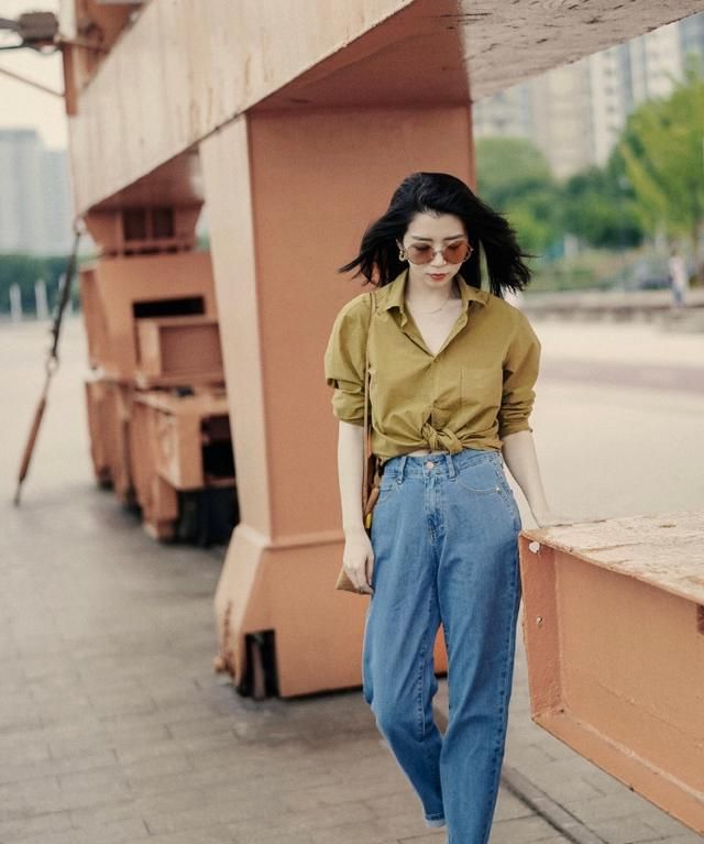 衬衫如何穿出高级感？瞧三木博主的时尚搭配，