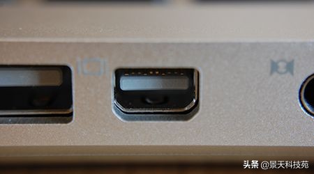 显示器的 VGA，HDMI，DVI 和DisplayPort接口有什么区别呢？