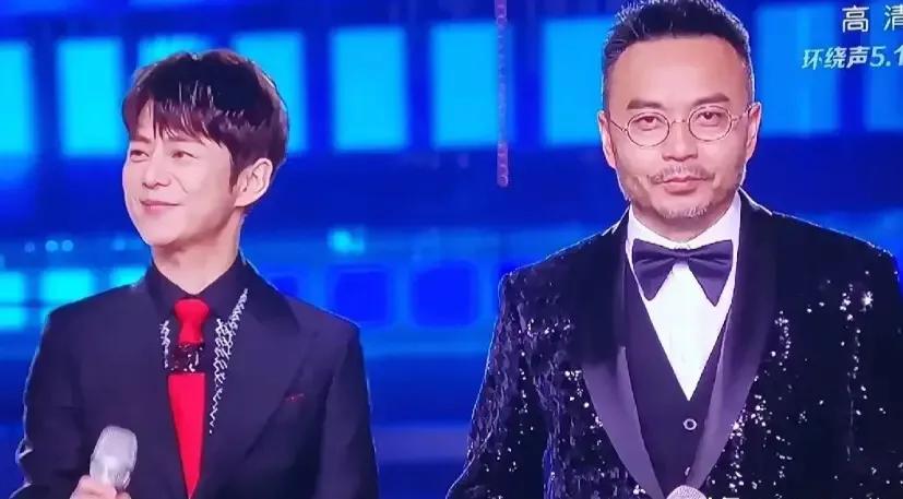 跨年晚会状况百出：汪涵不在状态，应采儿假唱