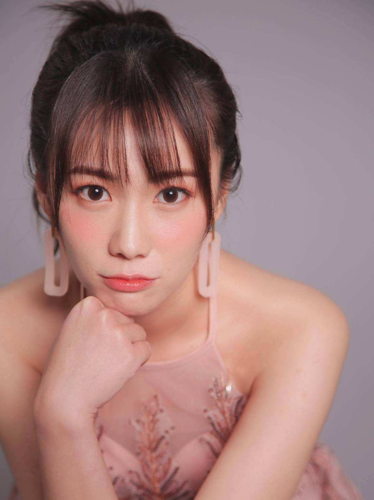堪比第一部“黄毛哥”，《人民的正义》又塞关系户，被嘲又土又丑