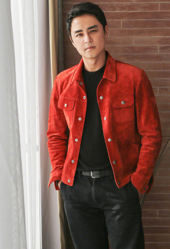 明道餐厅被偶遇，与老婆坐一起超恩爱，1岁儿子正脸曝光眉眼像他