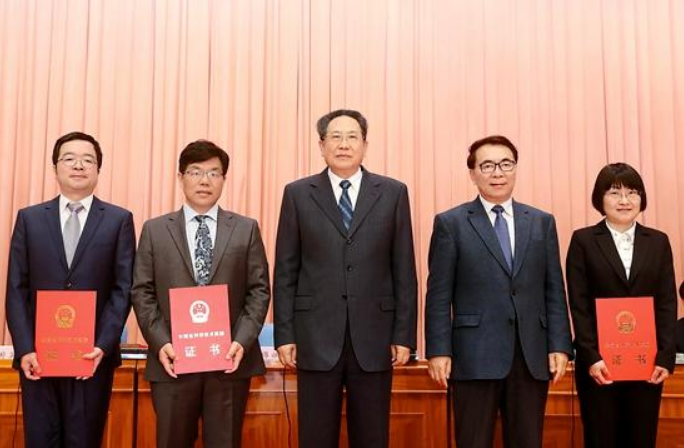 奋斗20年，军工专家吴剑旗兑现承诺：让美国飞机