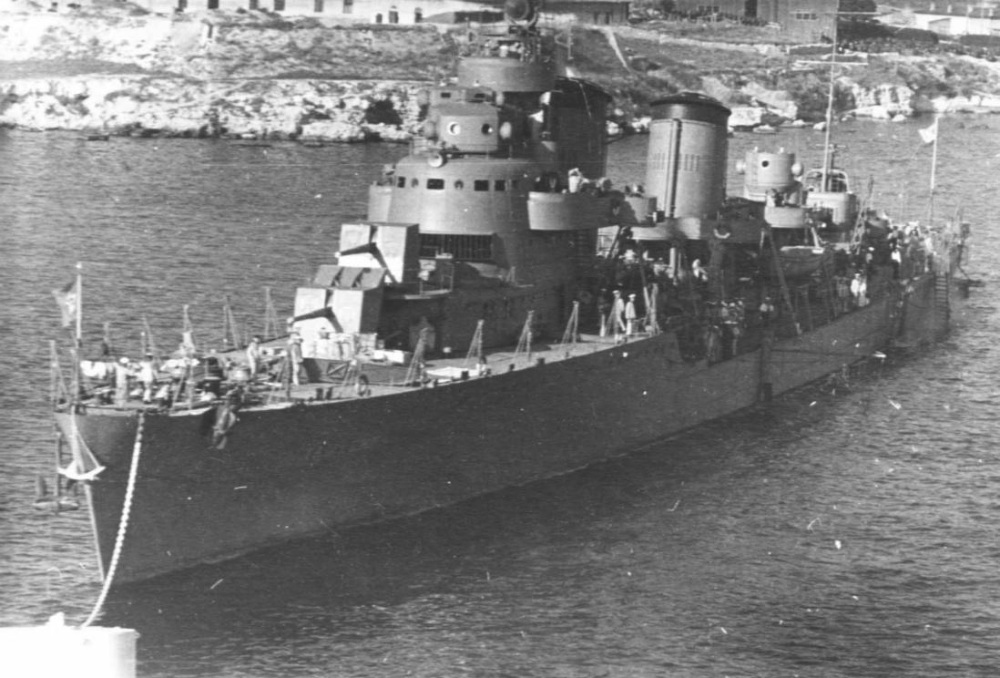 苏联天蓝旗舰，二战期间极速狂飙的驱逐舰：塔