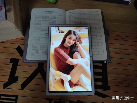 教育学习平板的新希望，酷比魔方Iplay40PRO降到1000RMB左右