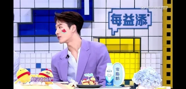 王嘉尔回归拜托了冰箱，相比第一季王嘉尔瘦了将近30斤