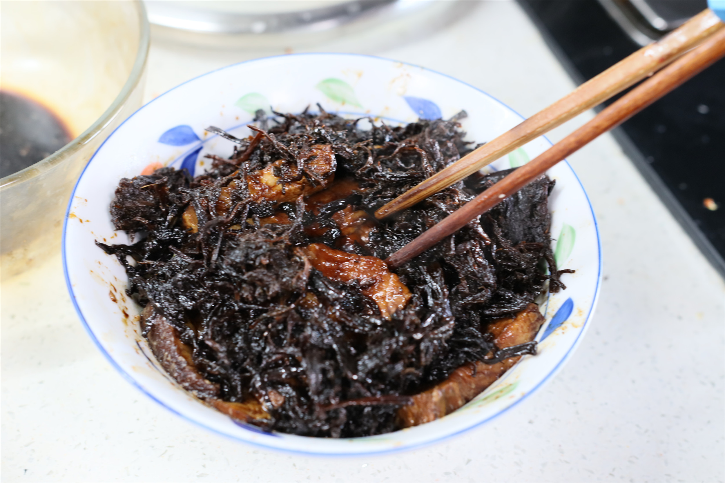 蒸梅菜扣肉，3個關鍵步驟別少，軟爛香醇肥而不膩，怎麼做都好吃