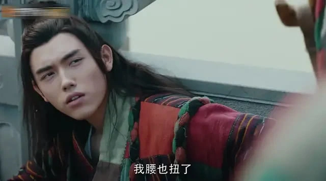 明星离开精修，刘诗诗眼角纹明显，林允胖了一