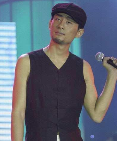 阿宝：从身价上亿到\"软饭男\"，神隐5年