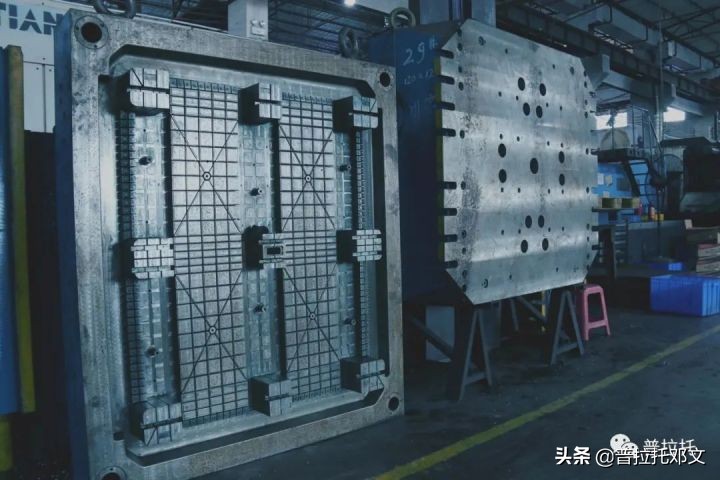 塑料托盤(pán)分類及應(yīng)用場(chǎng)景