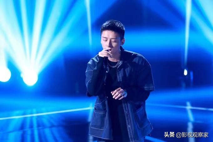 专访“好声音”学员王泓昊：我在音乐之路弯道超车