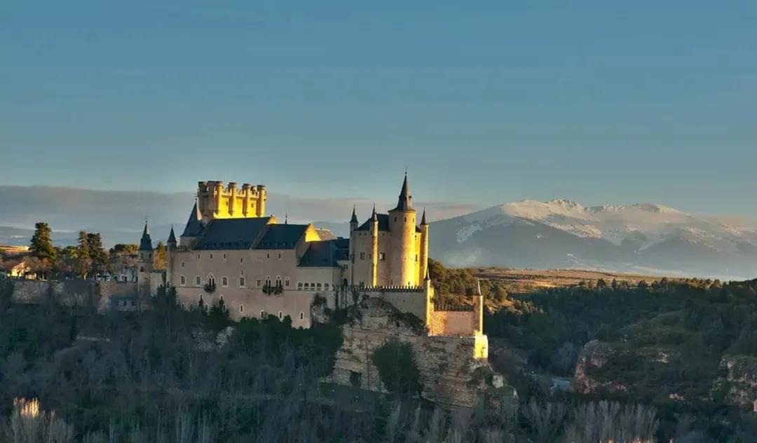 西班牙十大名胜古迹，不容错过的异域风情