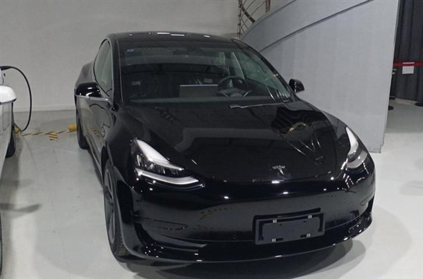 國產(chǎn)特斯拉Model3跌破25萬，比亞迪漢EV會如何？