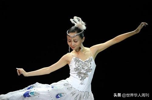 “千手观音”邰丽华：2岁失聪，春晚爆红，如今