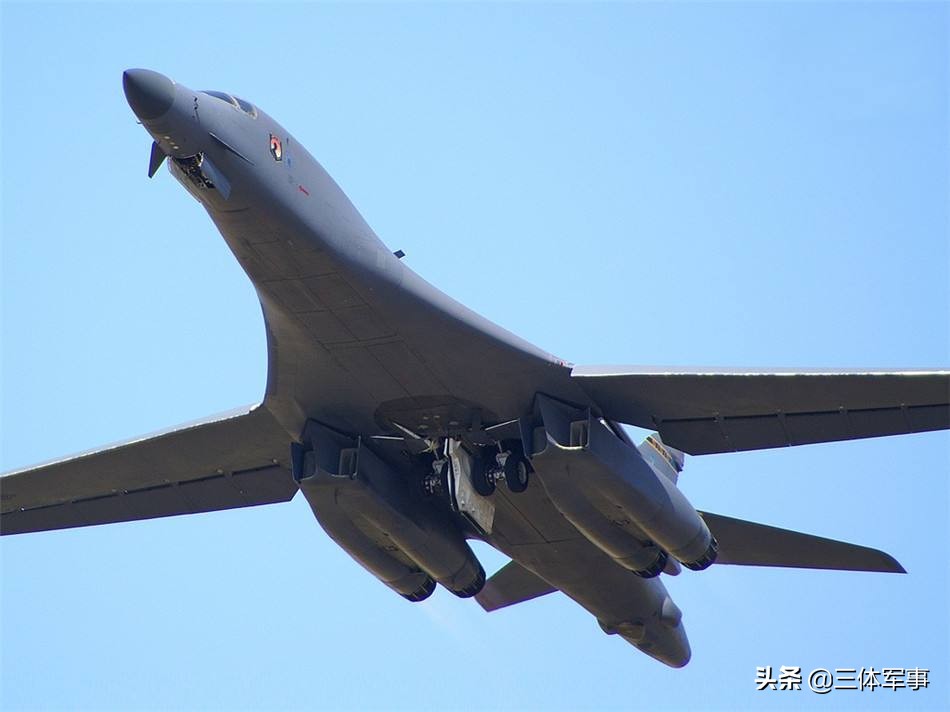 美军轰炸机飞抵宫古岛！距离温州500多公里，意