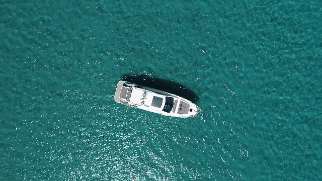 阿兹慕Azimut S6运动游艇：颜值派，更是实力派