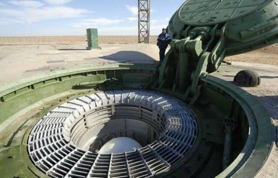 ����41�ɽ���ö�˵�ͷ�͵�ŦԼ��Ϊ�ζ���5B���Ǻ������м᣿