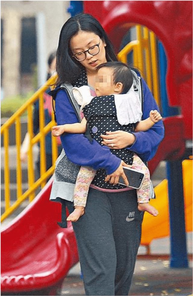 周渝民首谈夫妻恩爱细节，为专注照顾有性格缺陷女儿，已放弃二胎