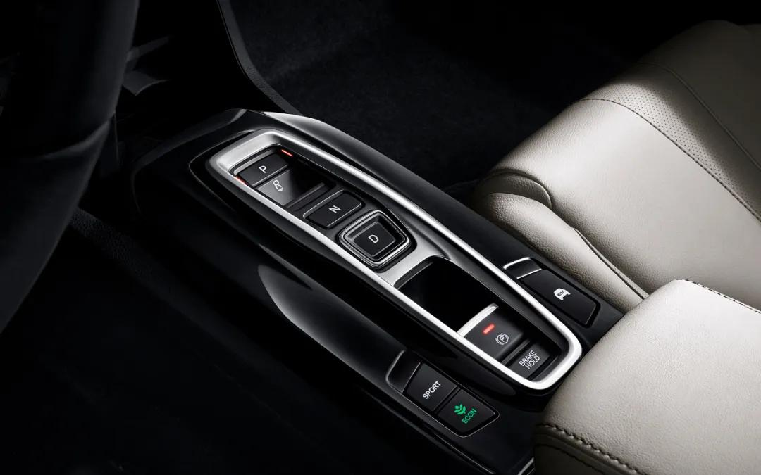 雅阁混动太贵？小雅阁来了，搭载本田1.5L混动