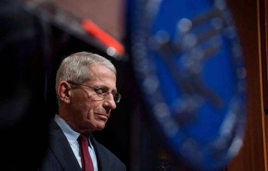 美國頻傳噩耗之際，王毅重磅表態，願繼續向美提供支持，信號鮮明