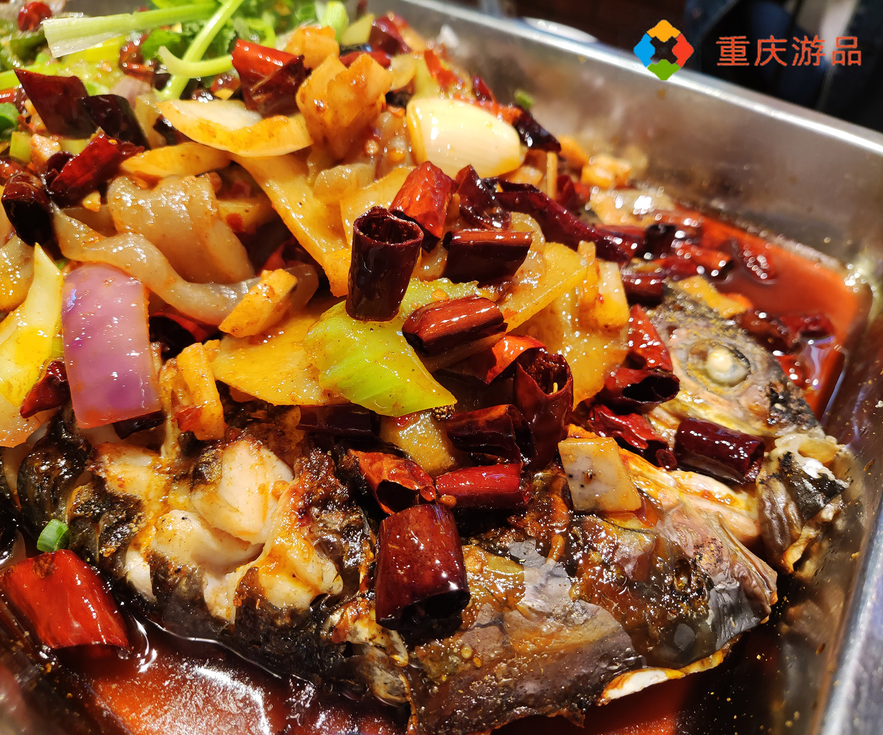 重庆美食花样多，纸包鱼和烤鱼的PK，谁最合你口味？