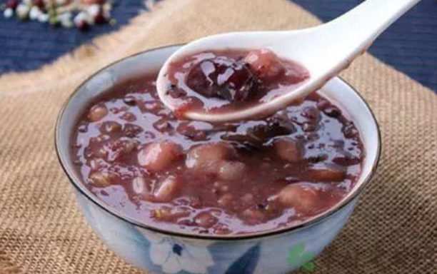 熬腊八粥有讲究，巧搭配营养高，教你做法，香浓黏稠，好喝又健康