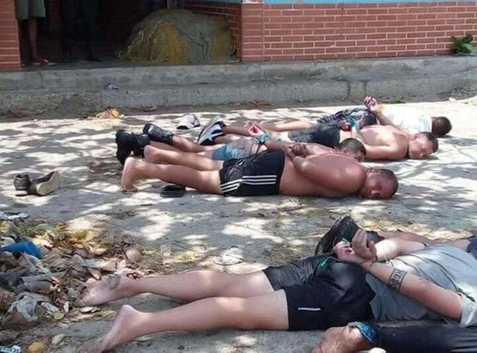 白宫警告成空气，12架军机点火美后院，马杜罗盟