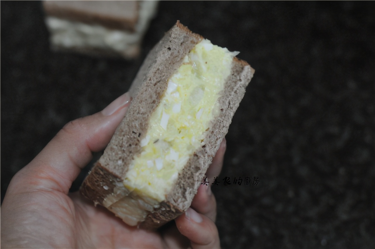 入夏瞌睡多，早餐就愛雞蛋夾！ 5分鐘搞定，低脂高能量，太香了
