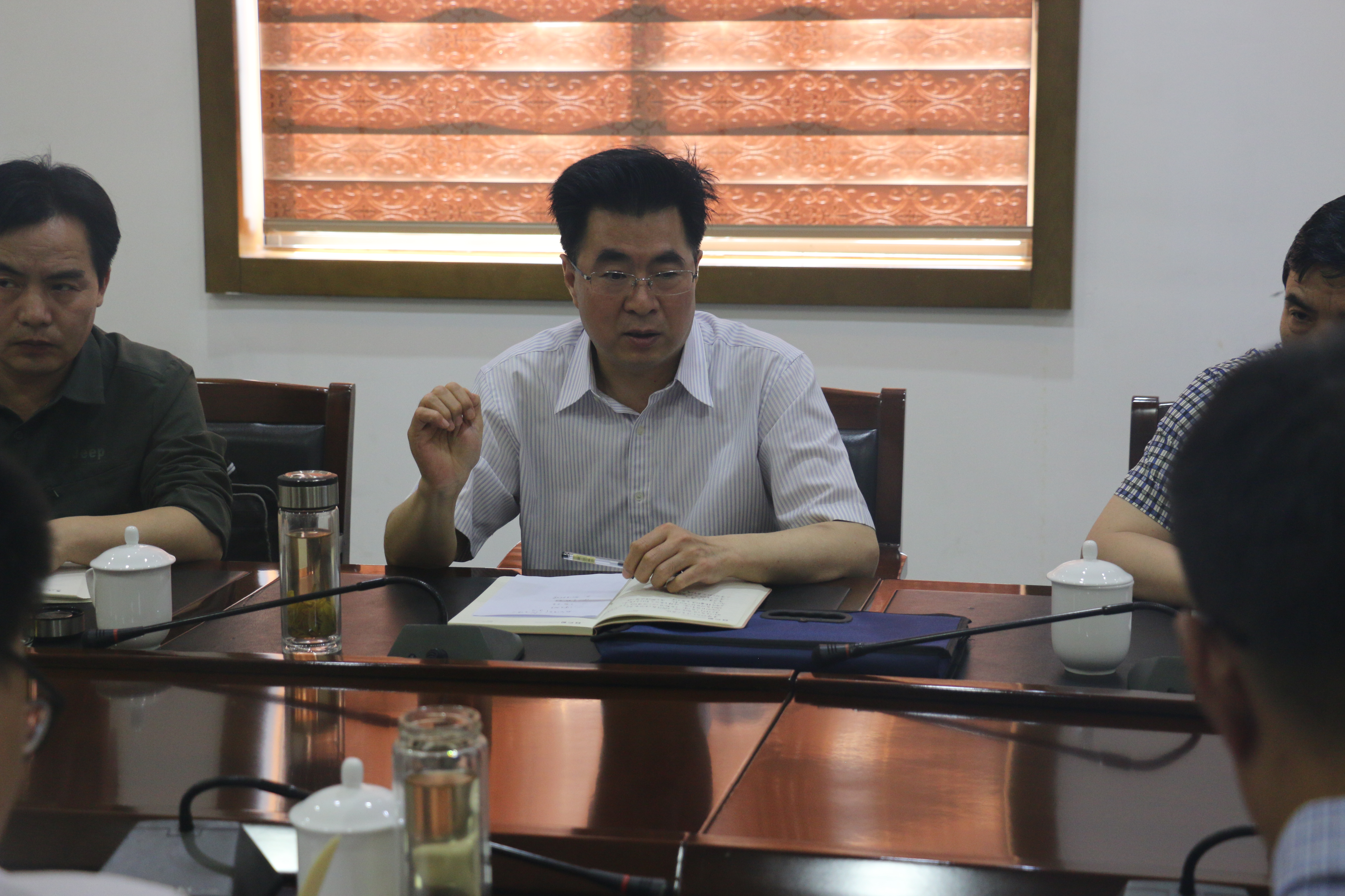 渭南市教育局局长雷立新调研华阴市教育工作