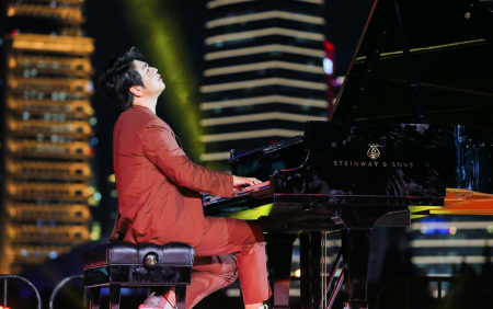 频繁参加综艺节目引争议，钢琴家郎朗正面回应，原因很现实