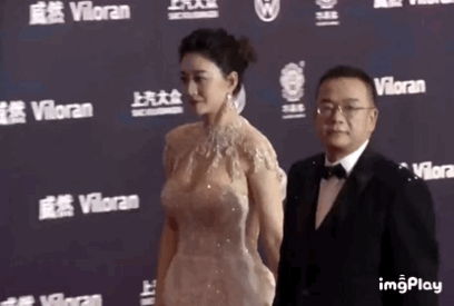 与温碧霞王丽坤同走红毯，李小冉“秒杀”，谁