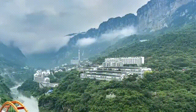 一家与时间做朋友的愚公企业，一个对中国酱香